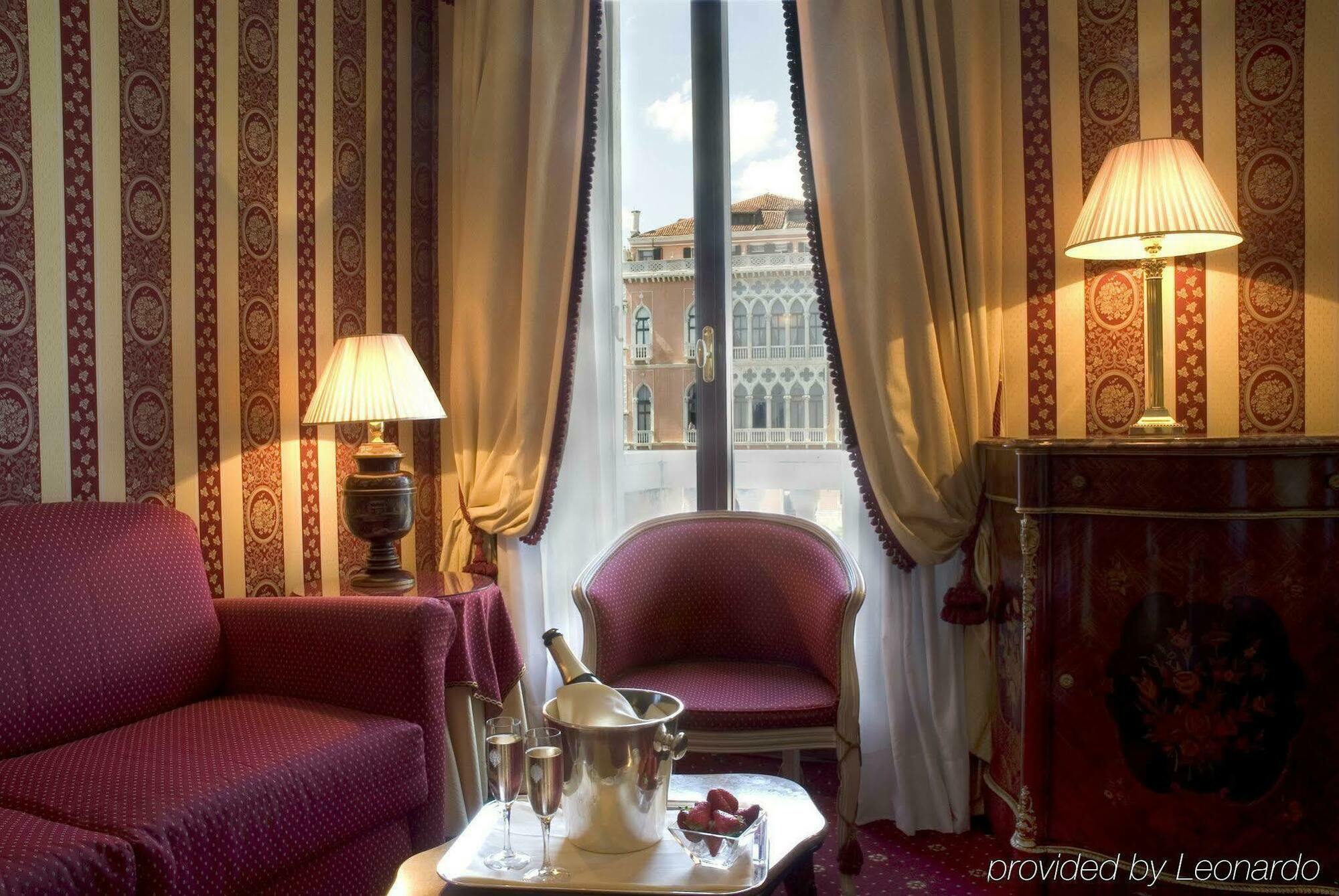Sina Palazzo Sant'Angelo Hotel Venedig Værelse billede